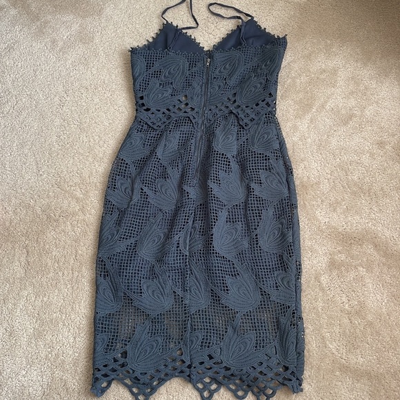 Aqua Lace Midi Dress - Picture 2 of 6